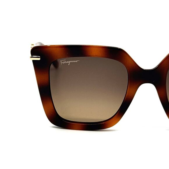 NEW!!! SALVATORE FERRAGAMO Sunglasses SF1041S 238 Authentic - Picture 4 of 12